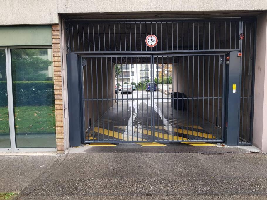 Parking Prive,T1 Bis, 10Mn Lyon Centre Apartment Villeurbanne Bagian luar foto