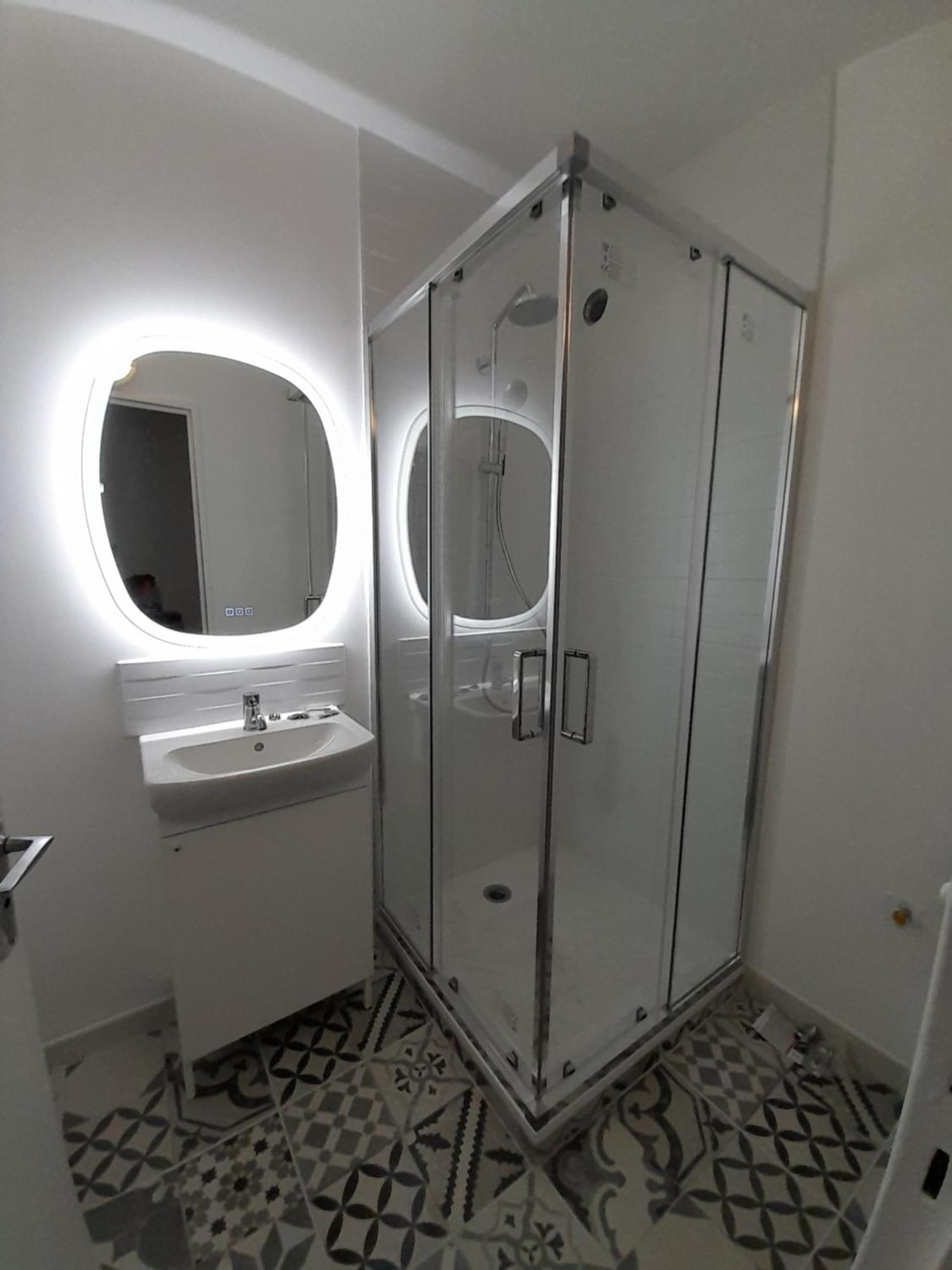 Parking Prive,T1 Bis, 10Mn Lyon Centre Apartment Villeurbanne Bagian luar foto